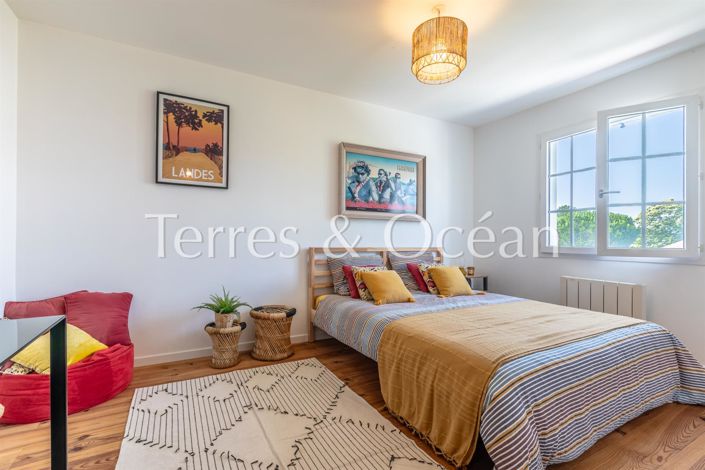 Image No.13-7 Bed House for sale