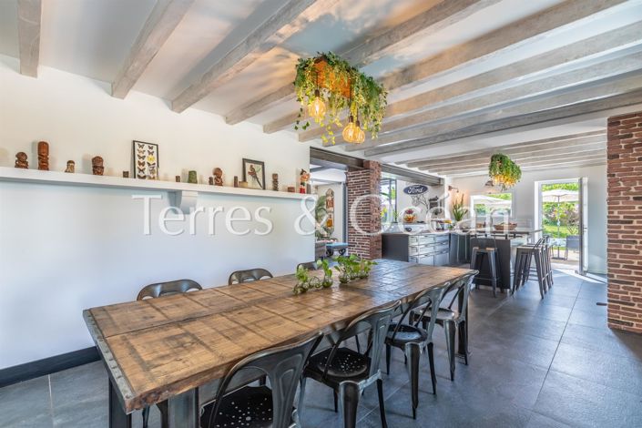 Image No.5-7 Bed House for sale