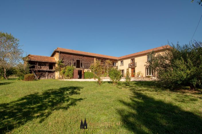 Image No.1-5 Bed House for sale