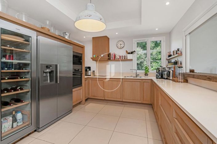 Image No.4-4 Bed House for sale