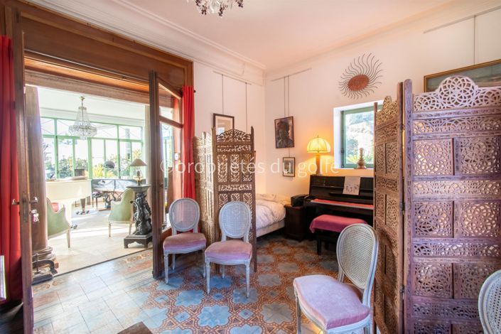 Image No.15-4 Bed House for sale