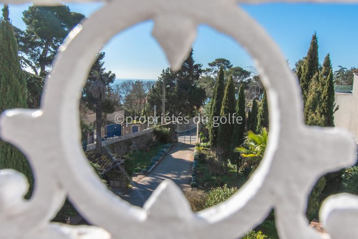 Image No.2-4 Bed House for sale