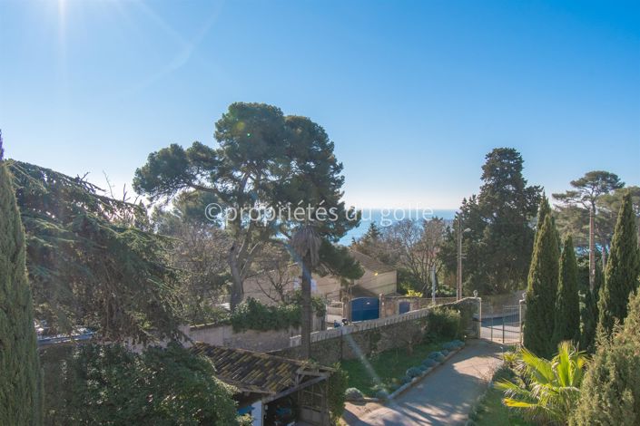 Image No.22-4 Bed House for sale