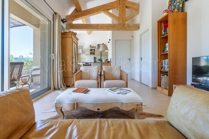 Image No.3-Maison de 2 chambres à vendre à Bonnieux