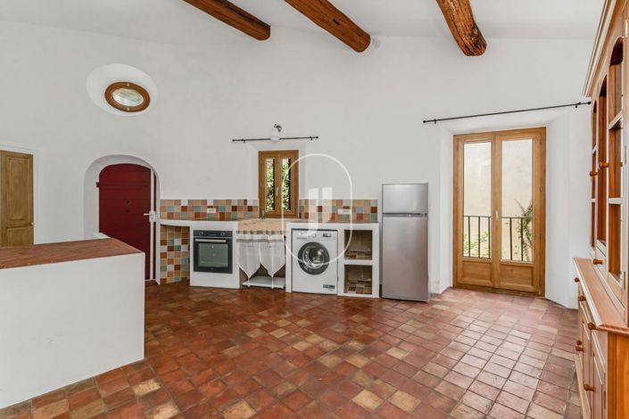 Image No.6-1 Bed House for sale