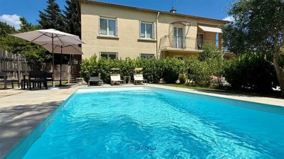 7 Bed House for sale