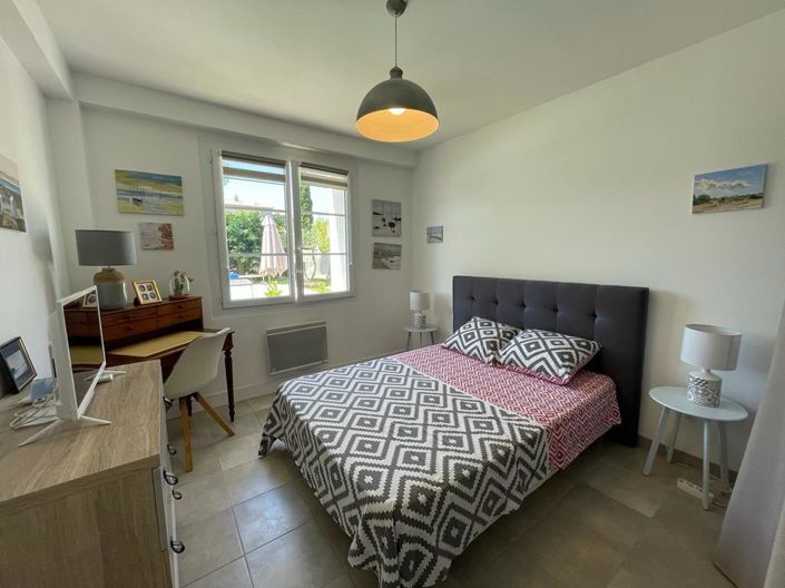 Image No.20-7 Bed House for sale