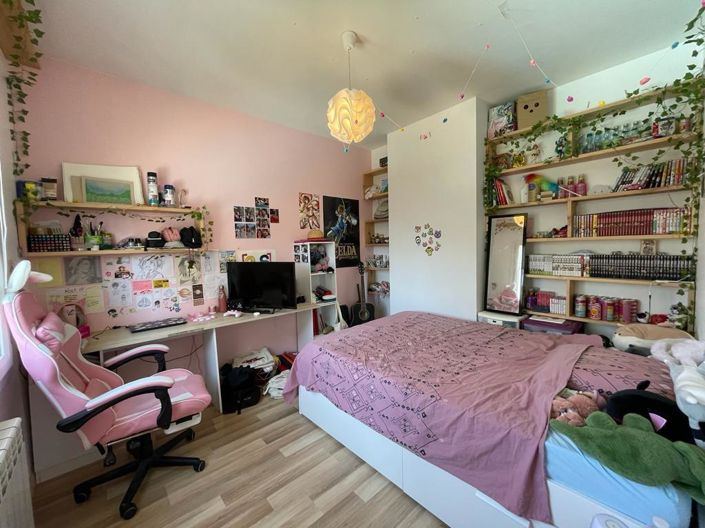 Image No.5-7 Bed House for sale