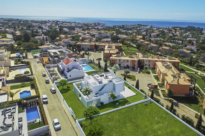 Image No.2-Maison de 4 chambres à vendre à Lagoa