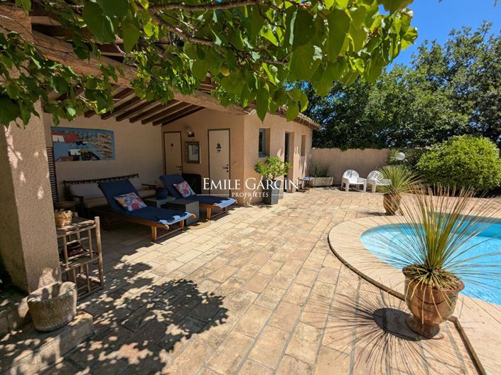 Image No.1-5 Bed House for sale