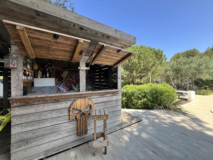 Image No.9-5 Bed House for sale