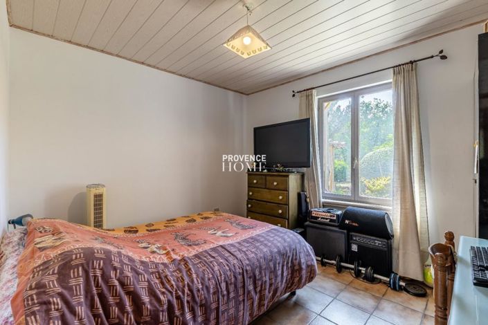 Image No.18-4 Bed House for sale