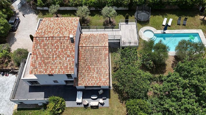 Image No.1-5 Bed House for sale