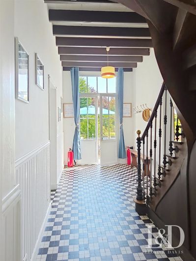 Image No.2-8 Bed House for sale