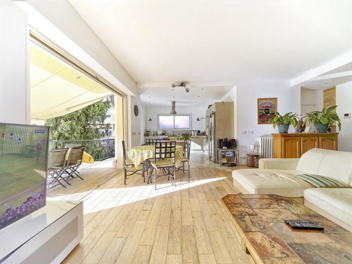 Image No.1-House for sale
