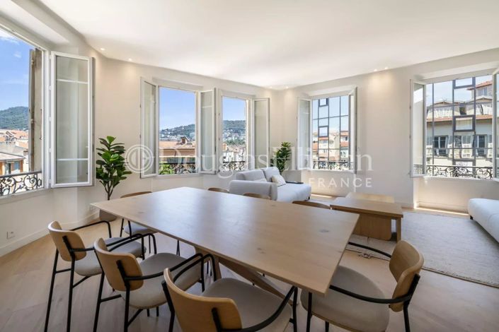 Image No.2-4 Bed Apartment for sale