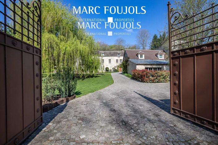 Image No.1-7 Bed House for sale
