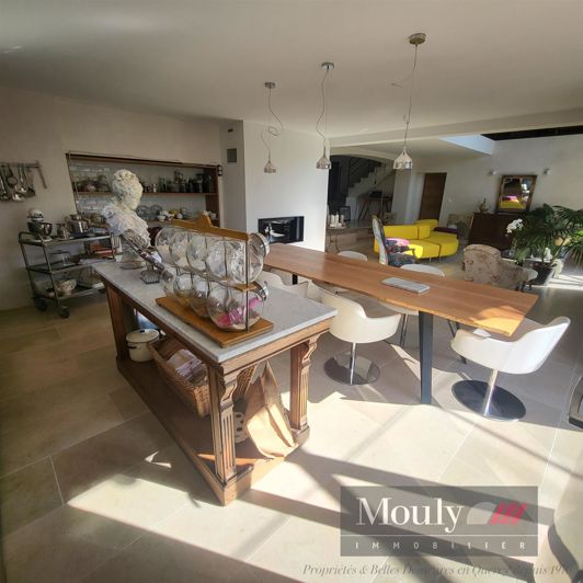 Image No.18-4 Bed House for sale