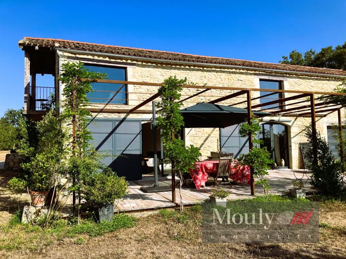 Image No.2-4 Bed House for sale