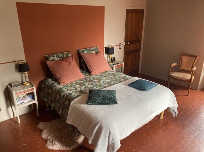 Image No.19-5 Bed House for sale