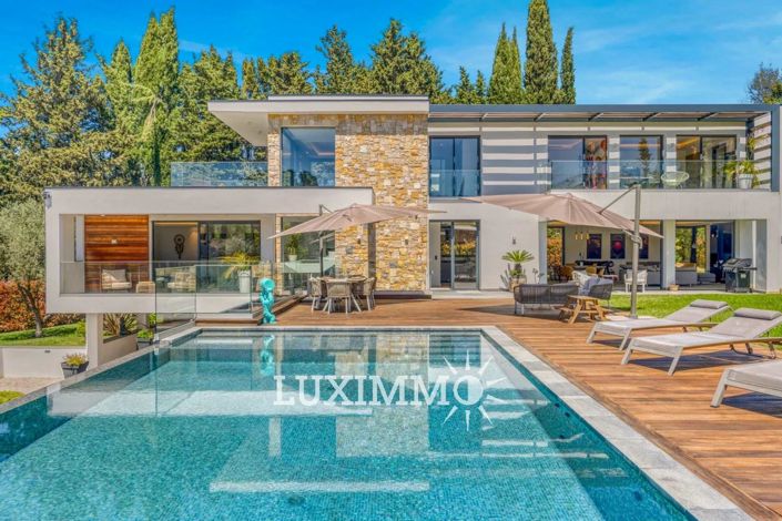 Image No.2-5 Bed House for sale