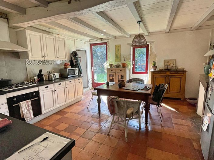 Image No.6-4 Bed House for sale