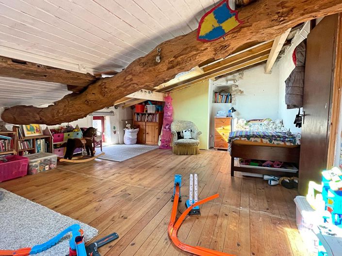 Image No.7-4 Bed House for sale