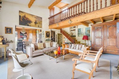 5 Bed House for sale