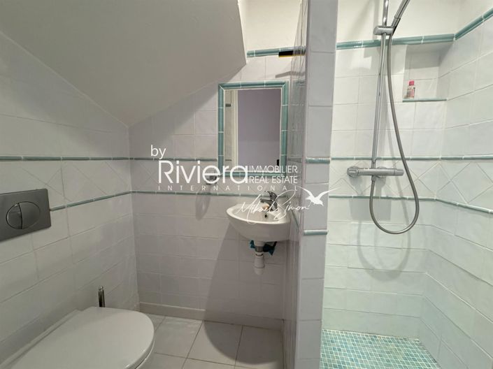 Image No.26-5 Bed House for sale