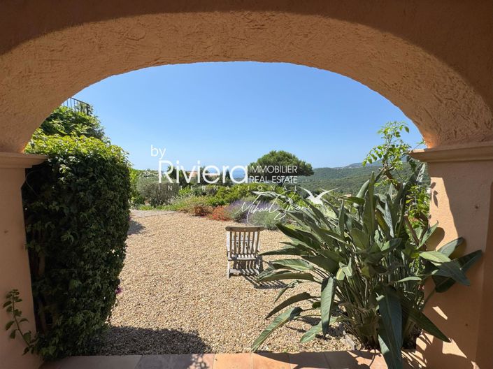 Image No.41-5 Bed House for sale