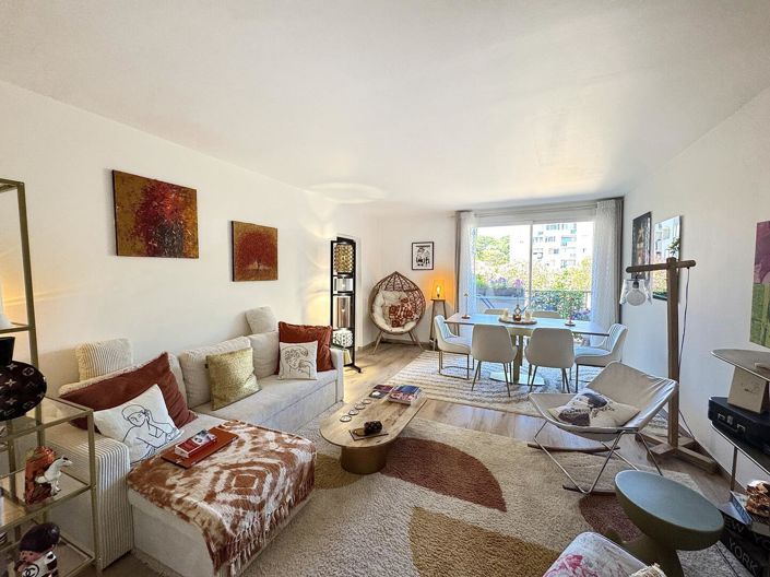 Image No.1-2 Bed House for sale