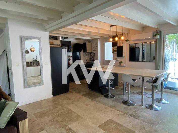 Image No.1-3 Bed House for sale