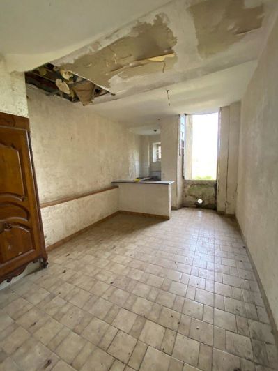 Image No.9-House for sale