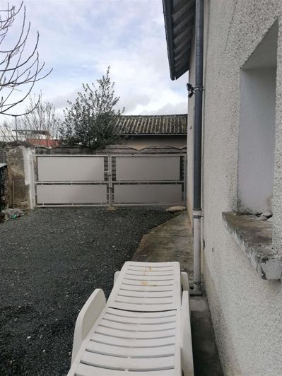 Image No.3-5 Bed House for sale