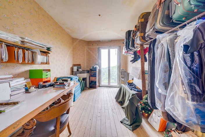 Image No.14-5 Bed House for sale