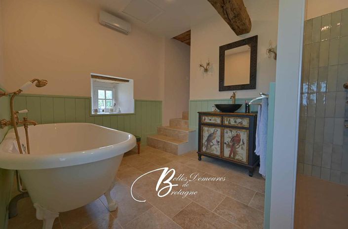 Image No.12-Propriété de 6 chambres à vendre à Cotes-d'Armor
