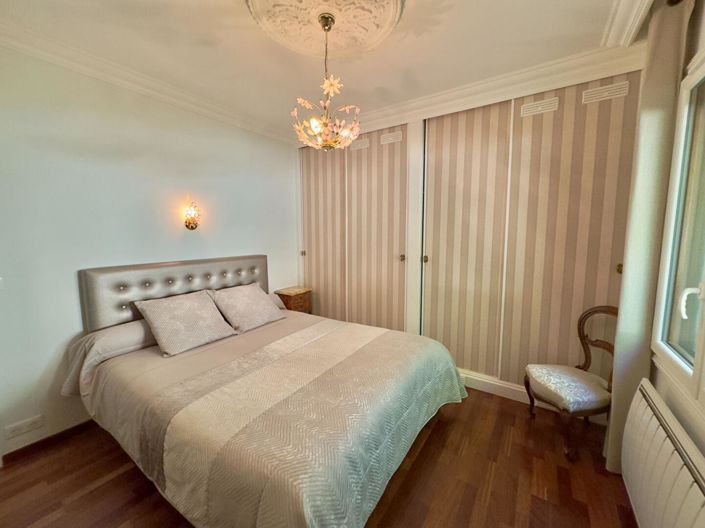 Image No.10-4 Bed House for sale