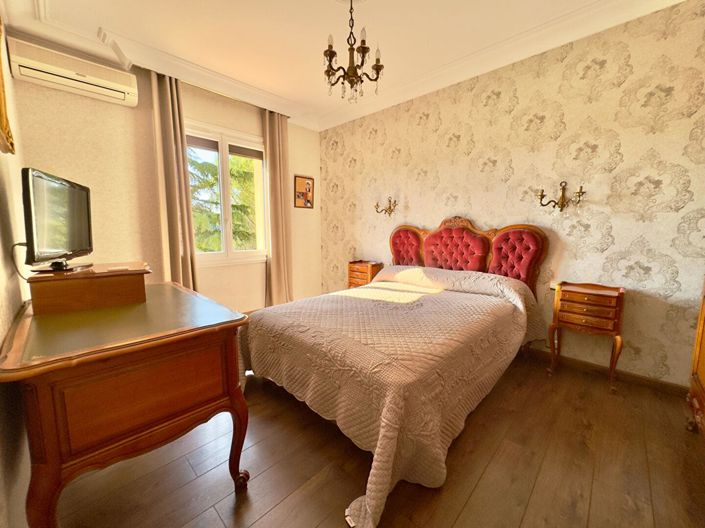 Image No.11-4 Bed House for sale