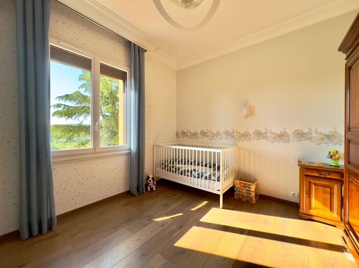 Image No.16-4 Bed House for sale