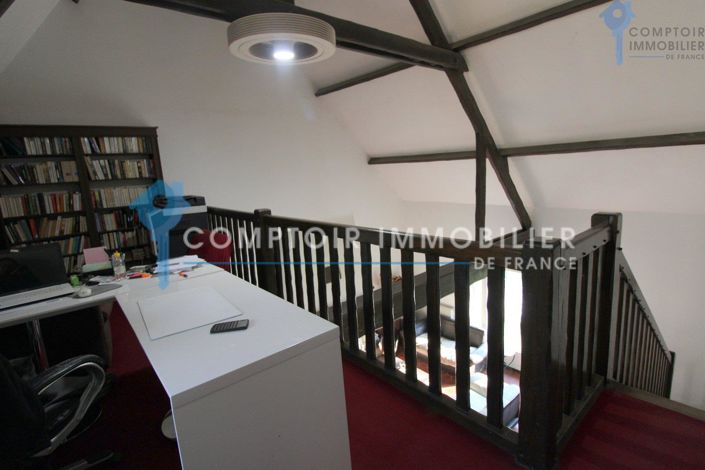 Image No.9-8 Bed House for sale