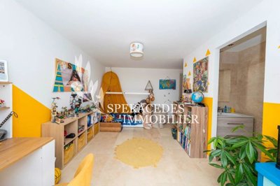 ak33eqjr2tc37xat9