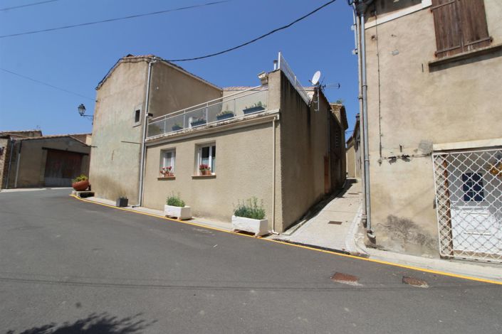 Image No.1-3 Bed House for sale