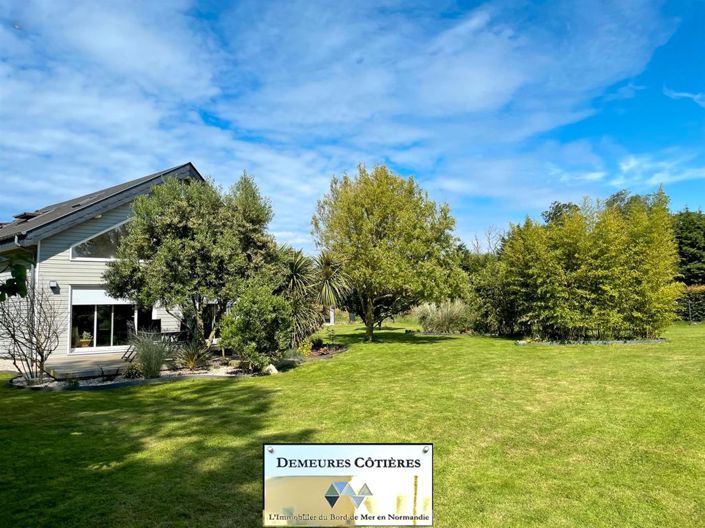 Image No.8-5 Bed House for sale