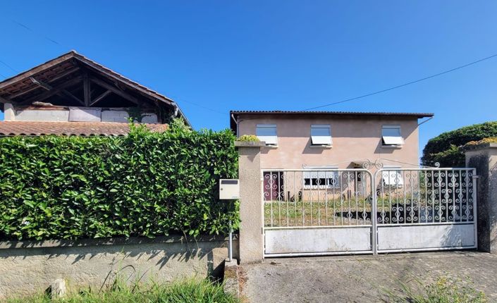 Image No.1-4 Bed House for sale