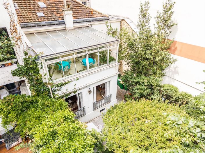Image No.1-4 Bed House for sale