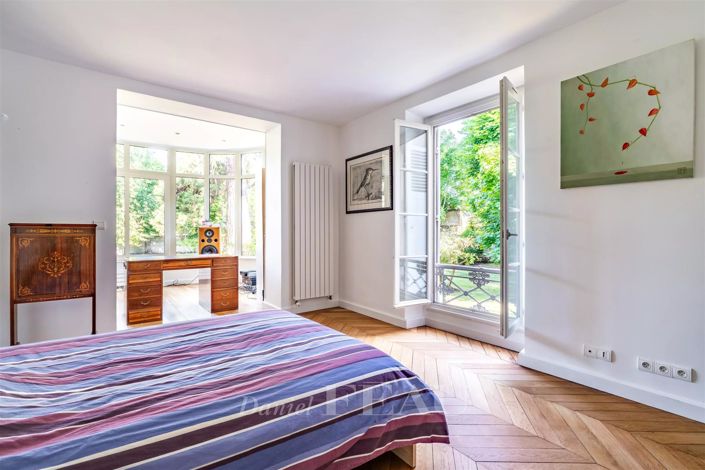 Image No.13-4 Bed Apartment for sale