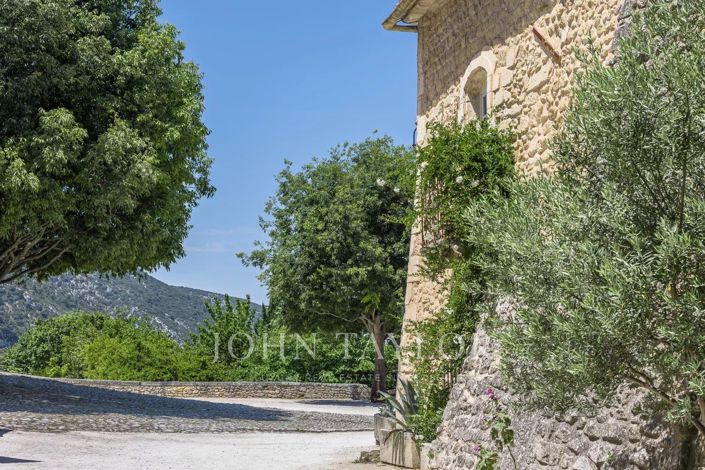 Image No.1-6 Bed Apartment for sale