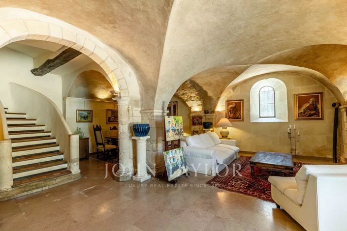 Image No.4-6 Bed House for sale