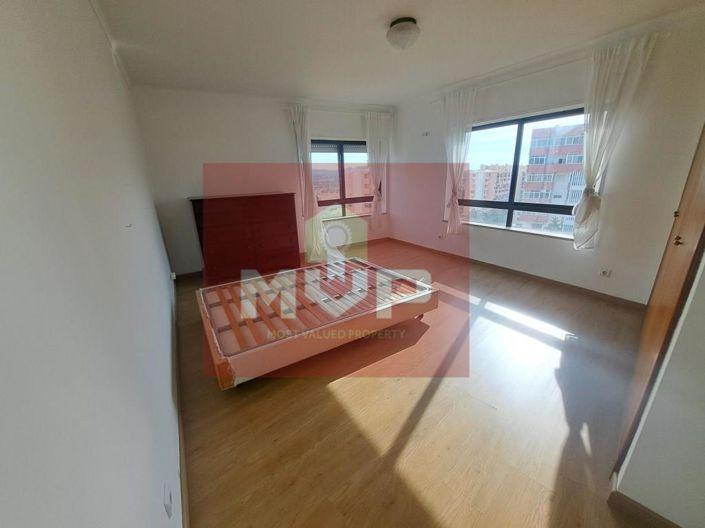 Image No.11-5 Bed Apartment for sale