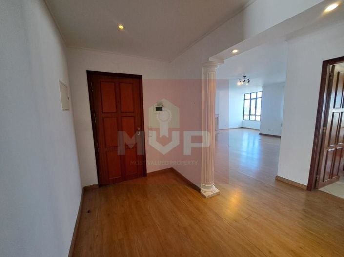 Image No.2-Appartement de 5 chambres à vendre à Faro City